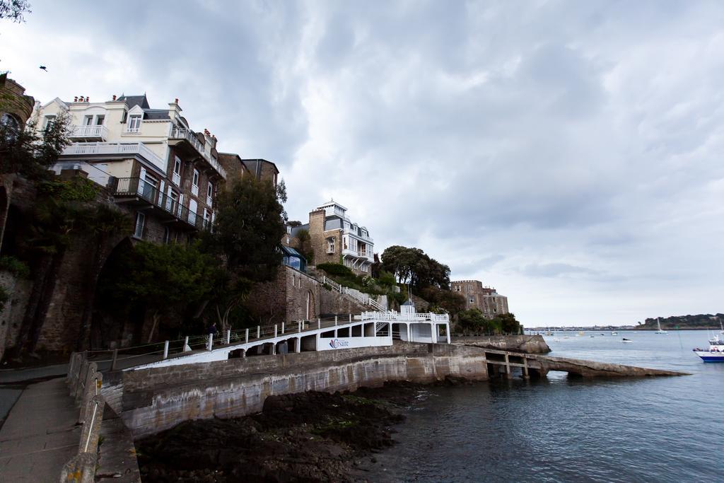 B&B Manoir Du Clos Clin Pleurtuit Εξωτερικό φωτογραφία